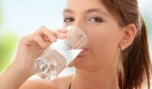 Điều gì xảy ra nếu mỗi buổi sáng uống một ly nước muối?