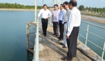Lãnh đạo tỉnh kiểm tra tình hình nước sinh hoạt ở huyện Tân Phú Đông
