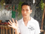 Anh Sam Chí Hảo bị bắn tét 2 ngón tay.