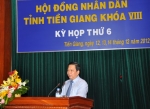 Bí thư Tỉnh ủy Trần Thế Ngọc phát biểu tại kỳ họp.