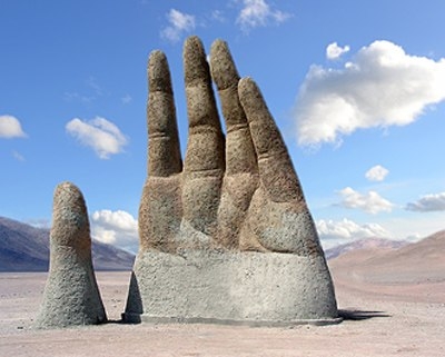 10-The-Atacama-hand-jpg-1360058917_500x0