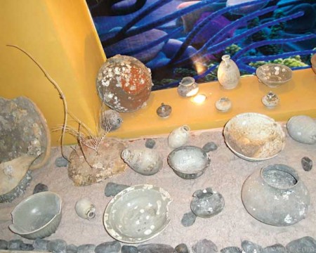 Phòng trưng bày của Võ Ngọc Chương, một trong vài địa điểm hiếm hoi cho người ta một hình dung sơ khai về con đường tơ lụa trên biển Đông.