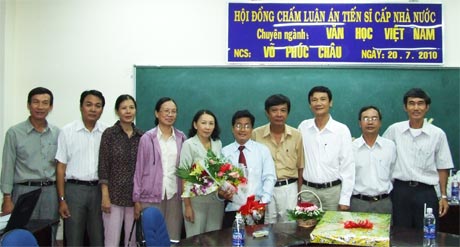Thầy Võ Phúc Châu (Trường Đại học Tiền Giang) là một trong những người được thụ hưởng chính sách đào tạo, đã bảo vệ thành công luận án tiến sĩ.
