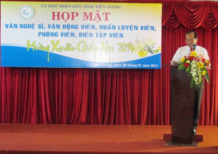 Đồng chí Trần Thanh Đức - Phó Chủ tịch UBND tỉnh phát biểu tại buổi họp mặt