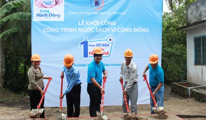 Khởi công xây dựng đài nước tại xã Thạnh Lộc, huyện Cai Lậy.