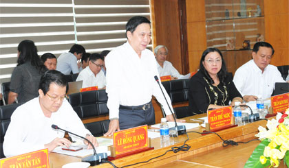Bí thư tỉnh ủy Trần Thế Ngọc phát biểu tại buổi làm việc.