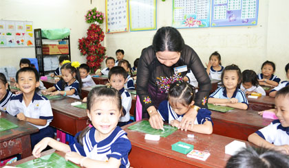 Giáo viên cần quan tâm đến việc dạy các em “nói đúng tiếng Việt, viết đúng chữ Việt” ngay khi các em còn nhỏ.