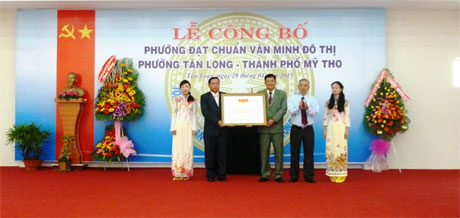 Năm 2014, phường Tân Long đã được UBND TP. Mỹ Tho công nhận phường đạt chuẩn VMĐT.