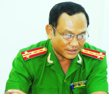 Đại tá Nguyễn Văn Hùng, Trưởng Phòng Cảnh sát Điều tra tội phạm về trật tự, Quản lý kinh tế và chức vụ (PC46) nêu lên những khó khăn trong việc xử lý chất cấm tại buổi làm việc.