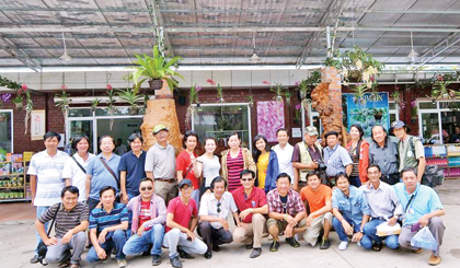 Đoàn văn nghệ sĩ Tiền Giang đi thực tế sáng tác huyện đảo Phú Quốc.