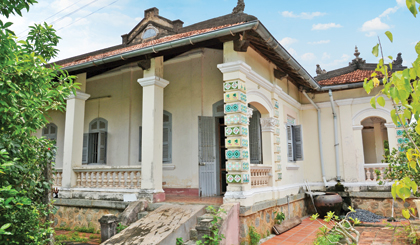 Ngôi nhà của bà Nguyễn Thị Nhiễu trên đường Nguyễn Huệ, phường 1, TX. Gò Công.