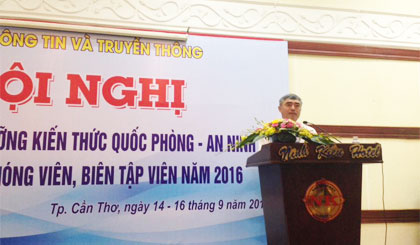  Thứ trưởng Bộ TT&TT Nguyễn Minh Hồng phát biểu khai mạc hội nghị. Ảnh: M.Q