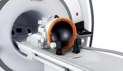 Cỗ máy siêu âm thế hệ mới này sẽ trị được chứng run rẩy tay chân ở bệnh nhân Parkinson.