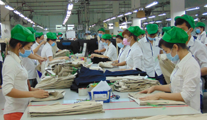 Qua hơn 18 năm hoạt động, Công ty cổ phần May Việt Tân đã trải qua không ít khó khăn do sự biến động chung của ngành may mặc. 