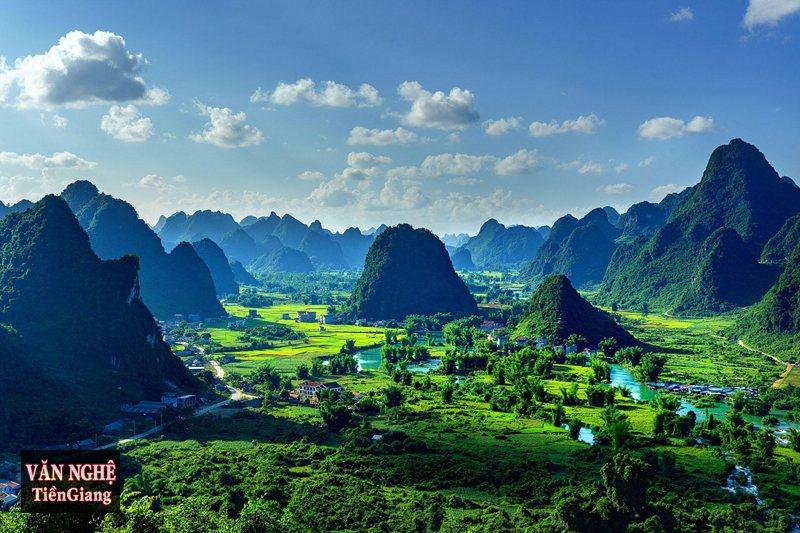 Phân tích Ta đi tới - Phân tích Ta đi tới từ hoàn cảnh lịch sử và cảm hứng chủ đạo Phân tích Ta đi tới - Phân tích Ta đi tới từ hoàn cảnh lịch sử và cảm hứng chủ đạo