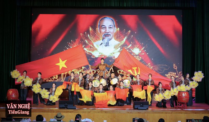 Phân tích Xúy Vân giả dại - Hoàn cảnh bi kịch của Xúy Vân Phân tích Xúy Vân giả dại - Hoàn cảnh bi kịch của Xúy Vân