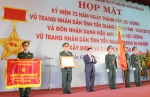 Bí thư Tỉnh ủy Trần Thế Ngọc trao danh hiệu Anh hùng LLVT nhân dân tỉnh Tiền Giang.
