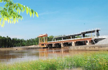 Cống Xuân Hòa - cống quan trọng trong việc cung cấp nước ngọt cho vùng ngọt hóa Gò Công.