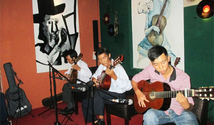 Chương trình đặc biệt đêm hội ngộ “Tây Ban Cầm cổ điển” tại Tùng Jazz cafe.