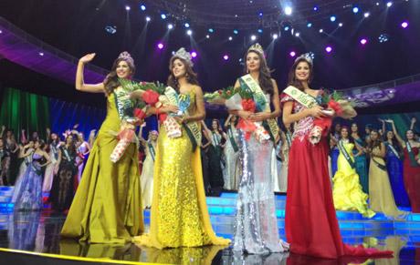  Top 4 Hoa hậu Trái đất 2016. Từ trái sang: Đại diện Brazil, Ecuador, Colombia và Venezuela.