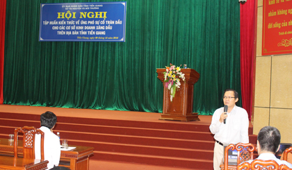 Ông Huỳnh Ngọc Thừa, Phó Giám đốc Trung tâm Ứng phó sự cố tràn dầu khu vực phía Nam nêu tổng quan về sự cố tràn dầu.