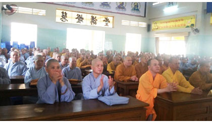 Các vị cao tăng chứng minh lễ khai giảng khóa an cư kiết hạ Phật lịch 2561.